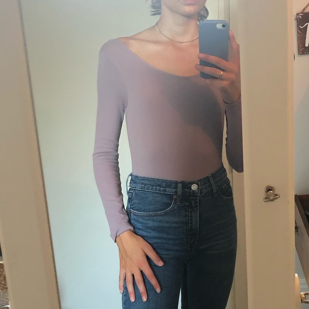 Lilac ribbed backless bodysuit